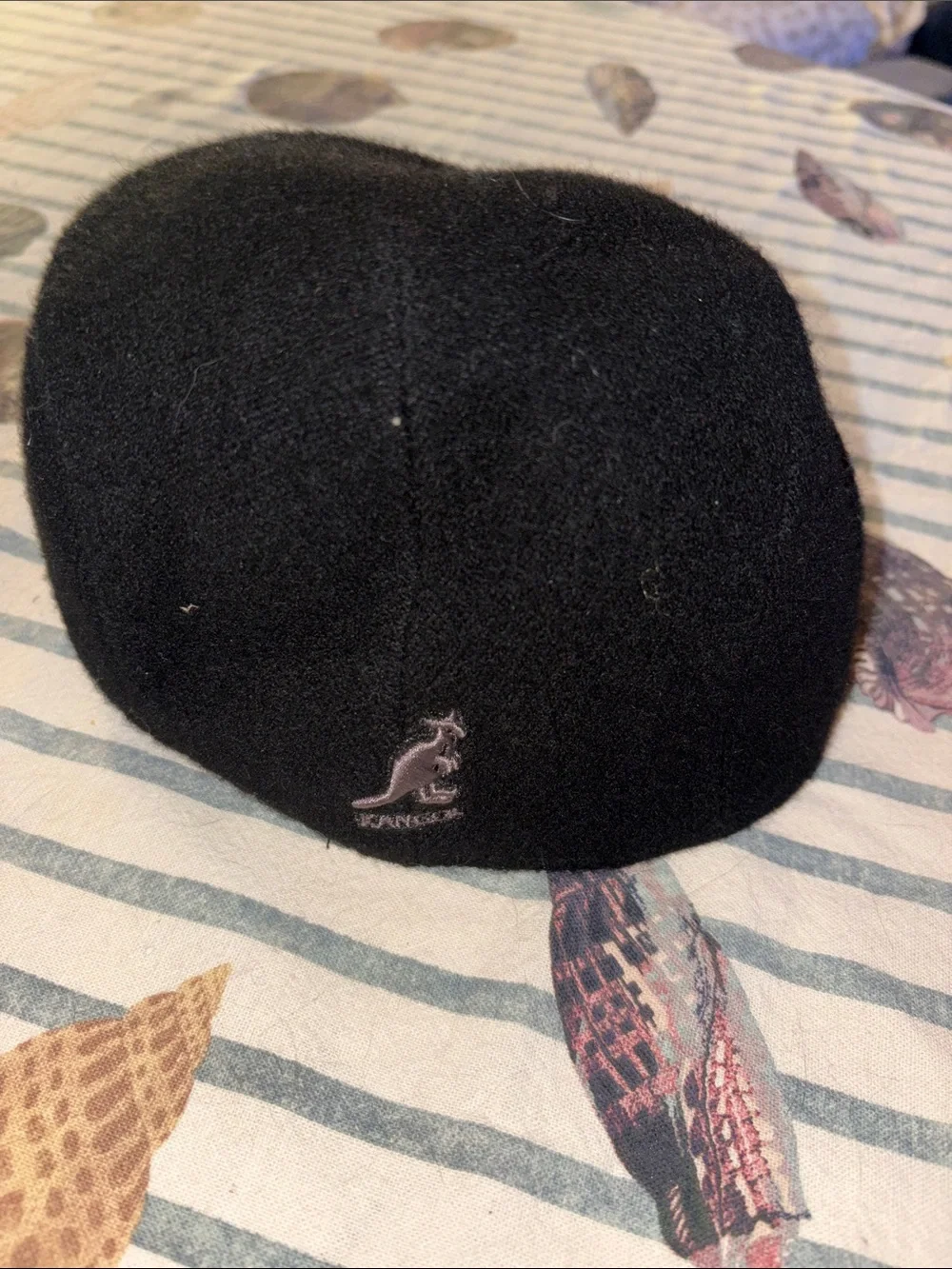 Vintage men’s KANGOL wool flat cap 90s